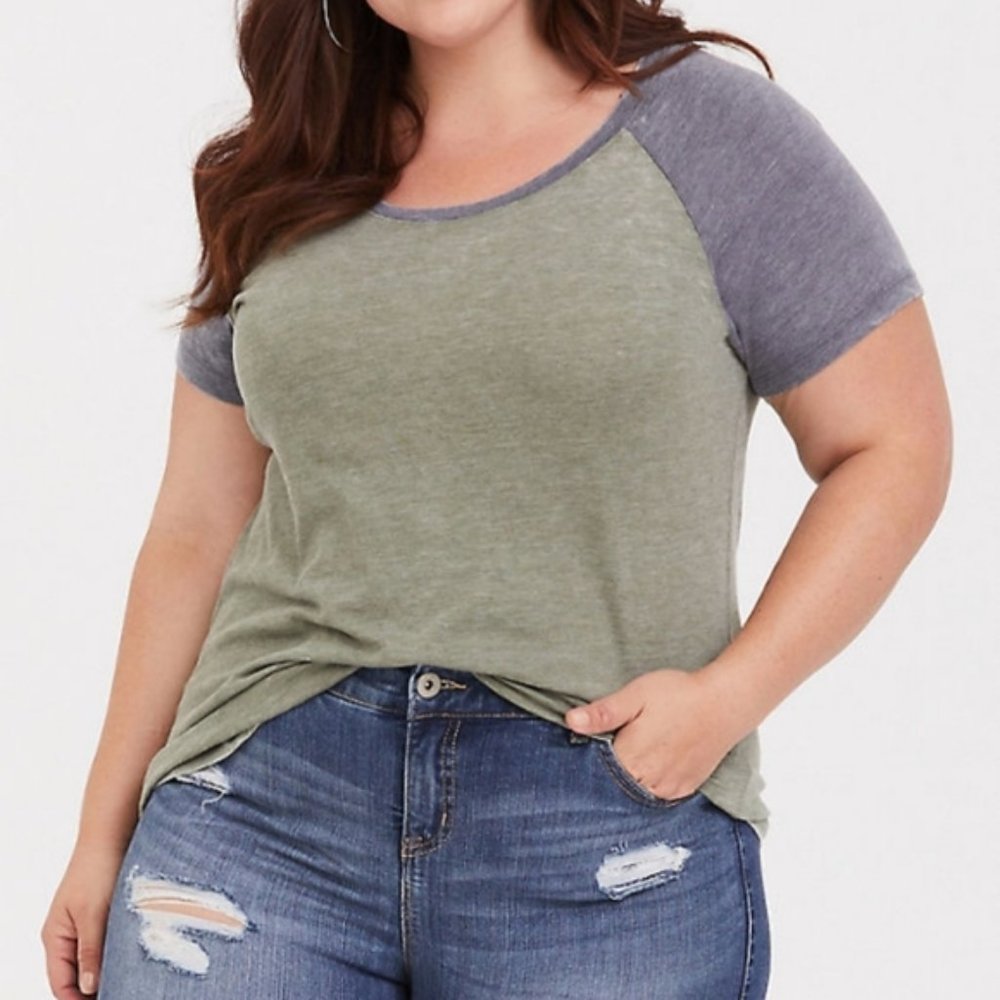Torrid  2X Olive Green & Black Raglan Tee